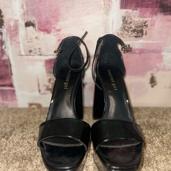 Madden Girl Glossy Black OMEGA Platform Heels - Picture 1 of 4